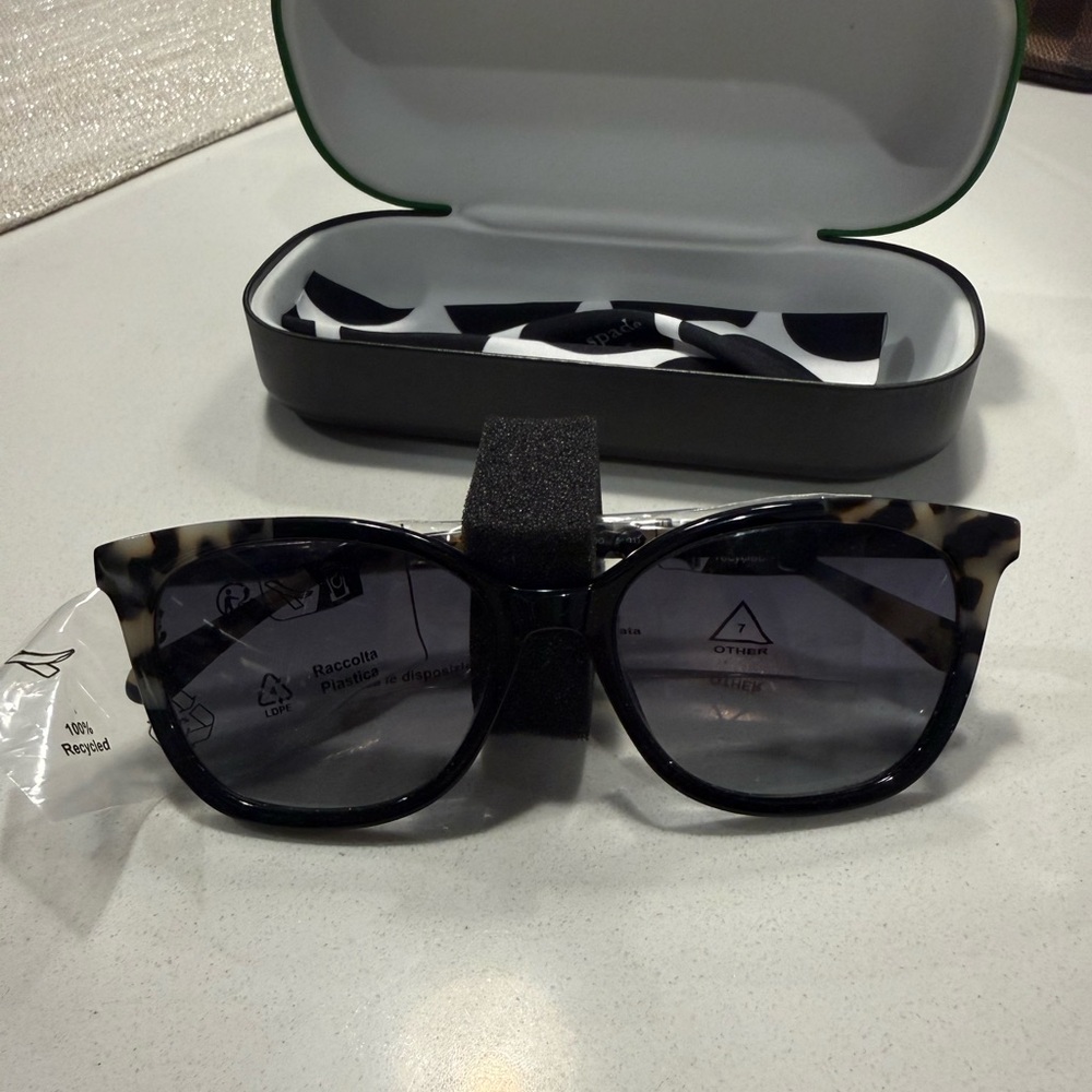 Kate Spade Seline 2/S sunglasses never worn with box